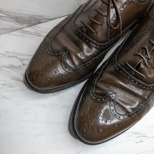 Salvatore Ferragamo Brown Leather Oxford Wingtip Brogue Men\'s 8.5 2E (Wide) Salvatore Ferragamo Brown Wingtip Dress Shoes for Men for  main image 4